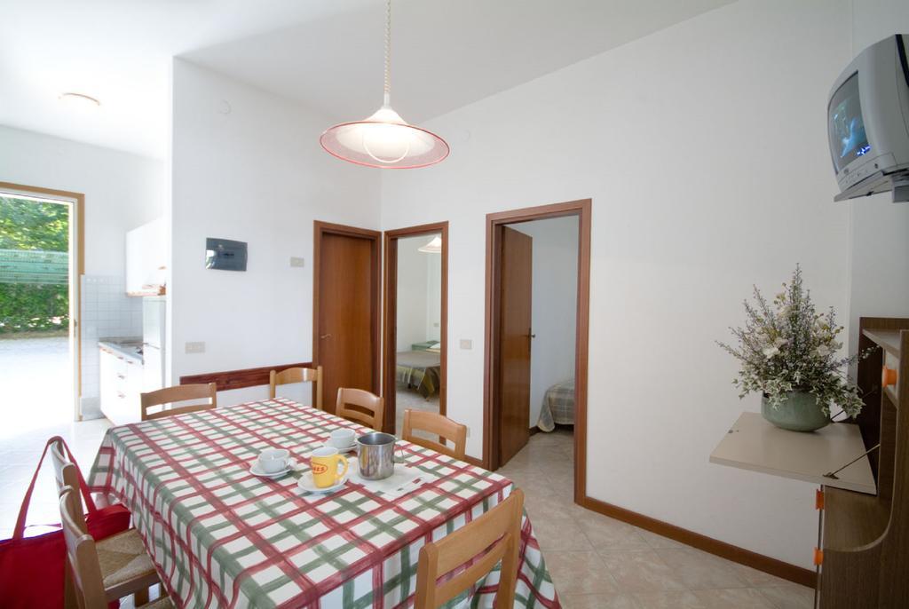Condominio Brionetta ビビオーネ エクステリア 写真