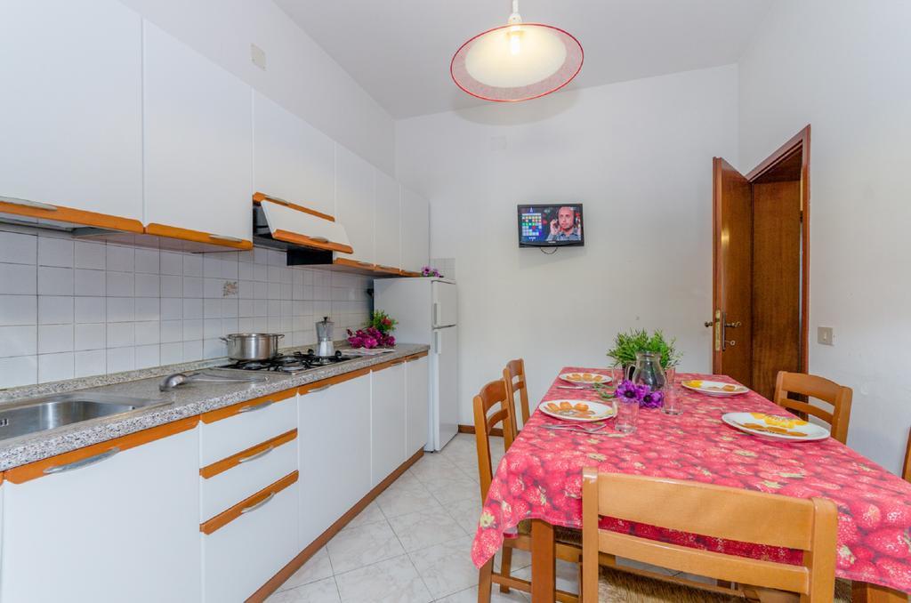 Condominio Brionetta ビビオーネ エクステリア 写真